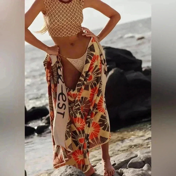 NWT Free People free-est Matchmaker Beach Towel - Picture 3 of 5